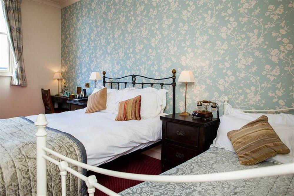 The Swan Hotel Staines-upon-Thames Eksteriør billede