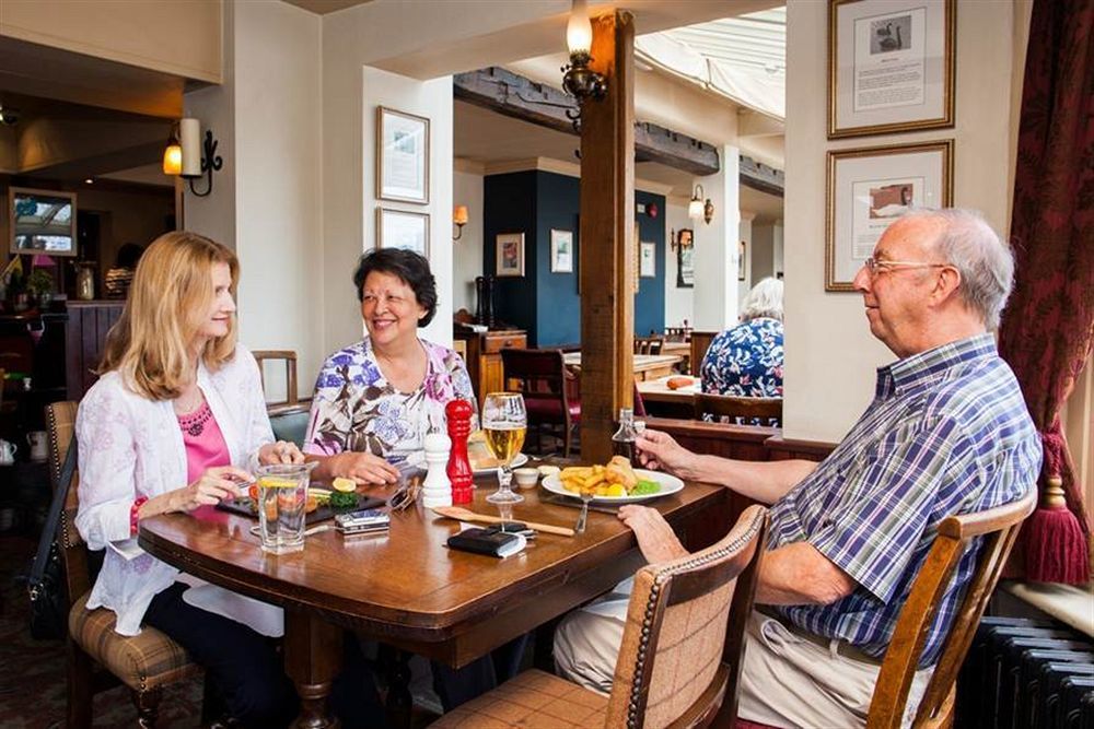 The Swan Hotel Staines-upon-Thames Eksteriør billede