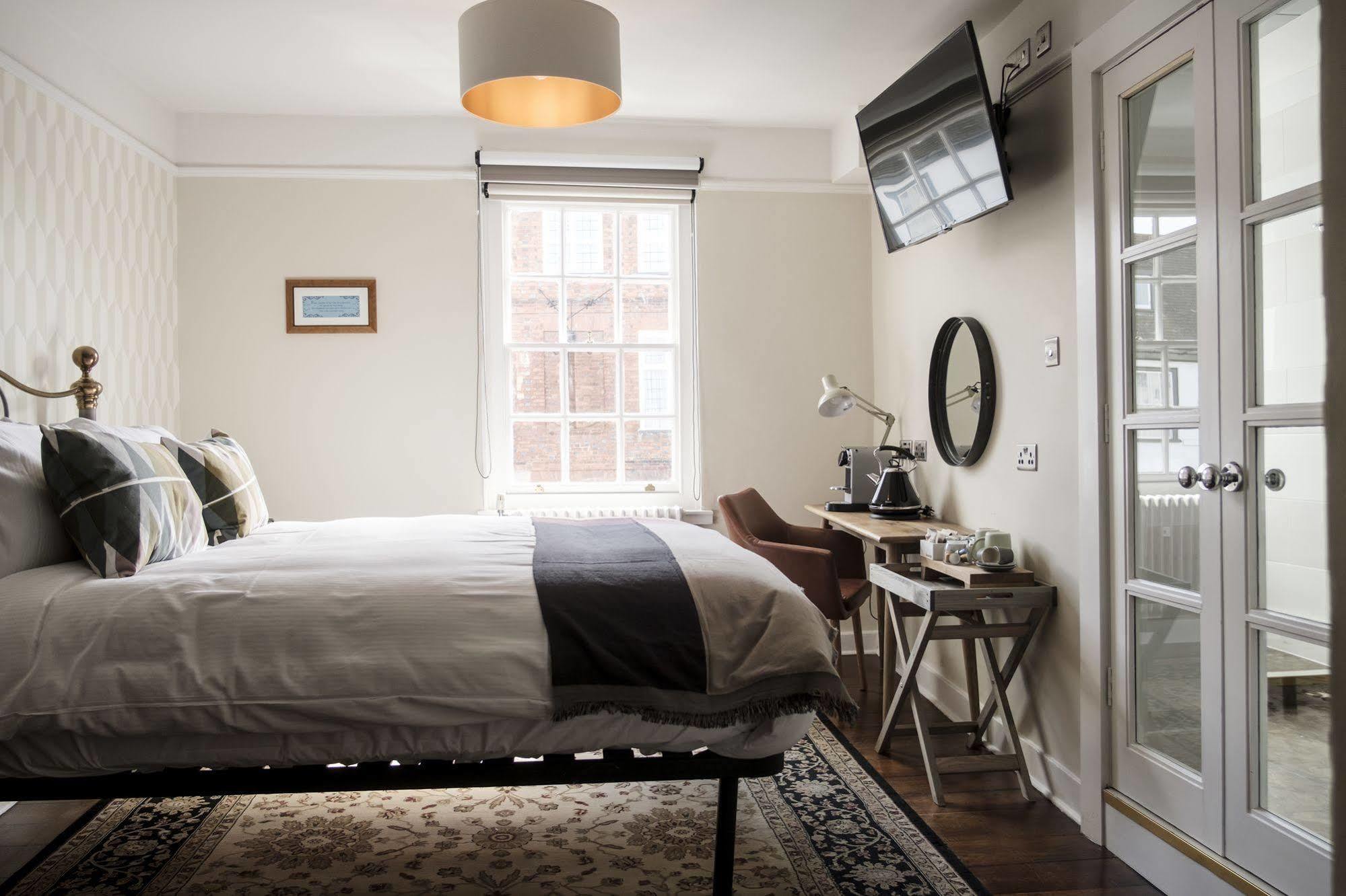 The Swan Hotel Staines-upon-Thames Eksteriør billede